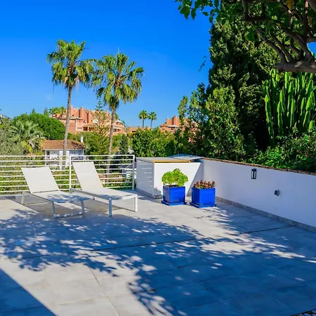 Cozy In With Private Pool And Close To Puerto Banus Marbella