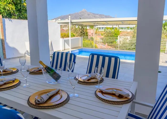 Cozy In With Private Pool And Close To Puerto Banus 別荘 マルベーリャ